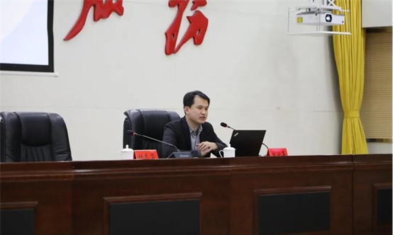 支部宣传委员殷守革在杏花岭区政法委讲授习近平法治思想
