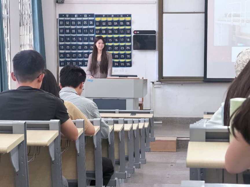 “法漾青春”校园法治建设宣讲第七站 文学院